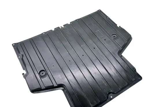 Mercedes-Benz EQS V297 Engine splash shield/under tray A2975245200