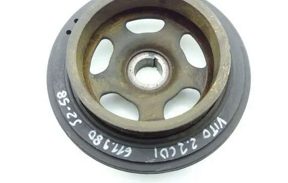 Mercedes-Benz Vito Viano W638 Crankshaft pulley A6110300103
