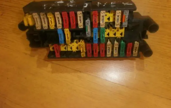 Citroen Xsara Picasso Fuse box set 9635518280