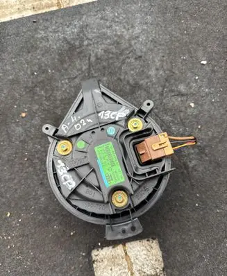 Audi A4 S4 B6 8E 8H Heater fan/blower 8E1820021A K01000CCW