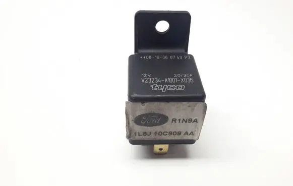 Ford Mondeo Mk III Other relay 1L8J10C909AA V23234A1001X036