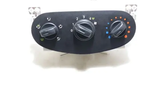 Dacia Sandero Interior fan control switch 