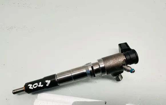 Fuel injector