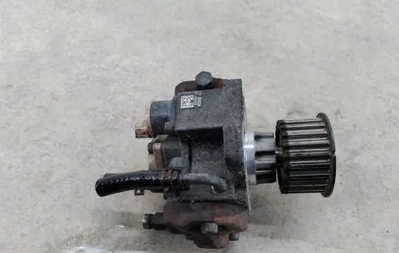 Mazda 5 Fuel injection high pressure pump RF7J13800A