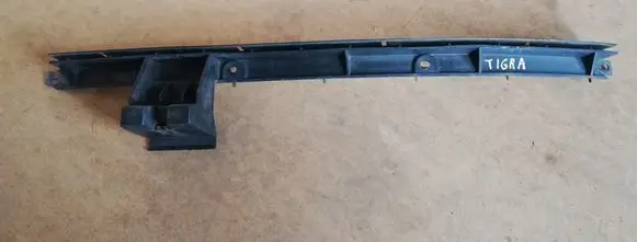 Opel Tigra A Rear bumper mounting bracket 90389094