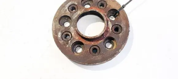 Rear wheel hub