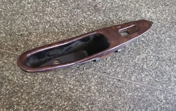 Daewoo Leganza Front door window switch trim 96200264 96220238