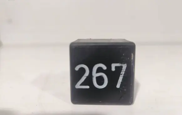 Audi A8 S8 D2 4D Other relay 443919578C