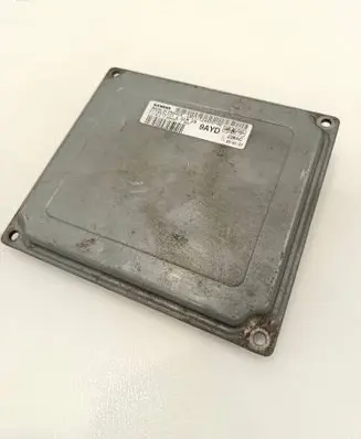 Ford Focus Engine control unit/module 4M5112A650HD S118934101D