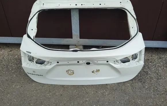 Nissan Qashqai Tailgate/trunk/boot lid