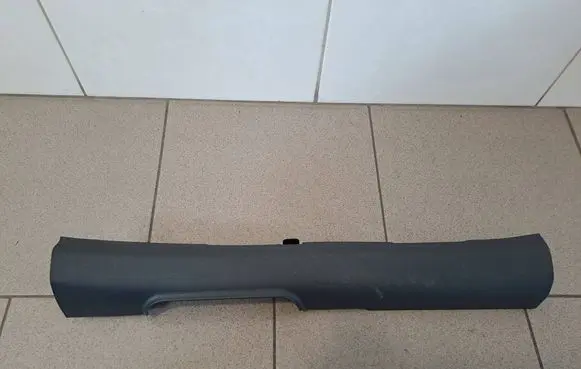 Hyundai Kona I Front sill trim cover 85870K4000