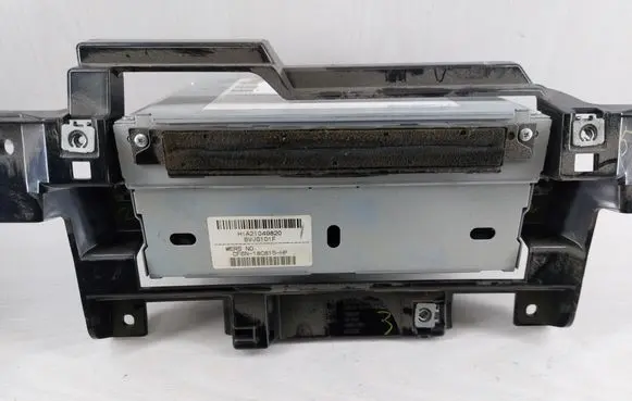 Land Rover Discovery 4 - LR4 CD/DVD changer HWND31344900AA CF6N18C815HJ 31357756AA