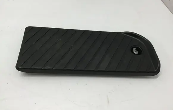 Volkswagen Touareg III Foot rest pad/dead pedal 761864777