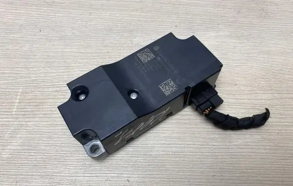 Volkswagen PASSAT B8 Steering wheel lock 3Q0905861B
