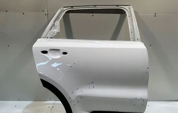 KIA Sorento IV Rear door