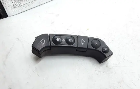 BMW 5 E39 Other switches/knobs/shifts 6903396 03740301
