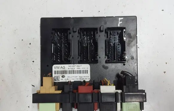 Skoda Octavia Mk2 (1Z) Comfort/convenience module 1K0937084FXXX 1K0937084F 5DK00965006