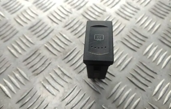 Volkswagen PASSAT B5 Windscreen/window heater switch 3B0959621B