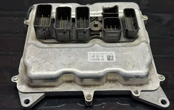 BMW X3 F25 Engine control unit/module 7935323 171437598