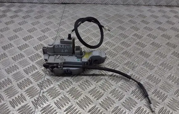 Fiat Bravo Front door lock 