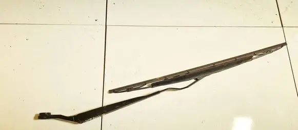 Nissan Note (E11) Front wiper blade arm 80008647