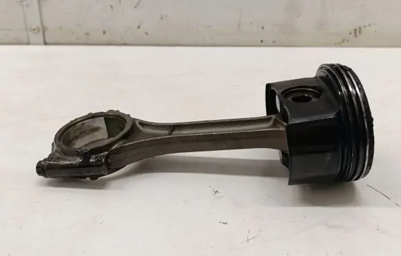 Audi A3 8Y Piston with connecting rod