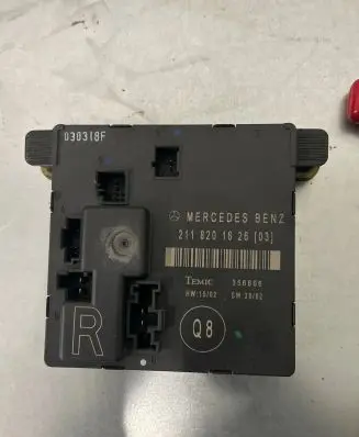 Mercedes-Benz E W211 Door control unit/module 2118201626 356806 256806