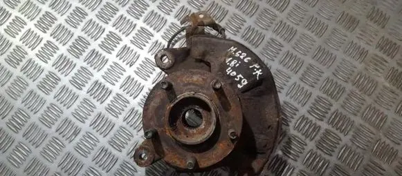Mazda 626 Front wheel hub