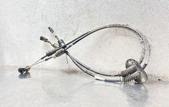 Volvo V60 Gear shift cable linkage 30783386