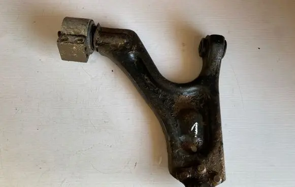 Saab 9-5 Front control arm