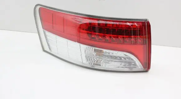 Toyota Avensis T270 Rear/tail lights 8156005270
