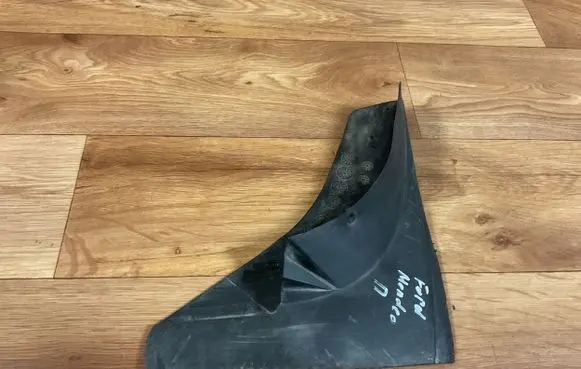 Ford Mondeo MK IV Front mudguard 127513182 64902 5722690