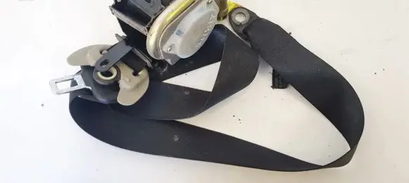Toyota Avensis T250 Front seatbelt 064130 73210.05050.c0