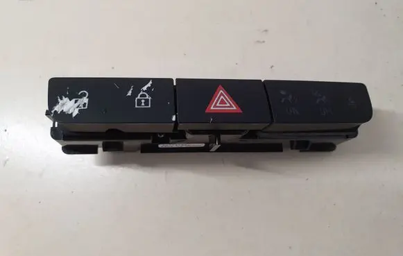 Opel Insignia A Hazard light switch 13324594