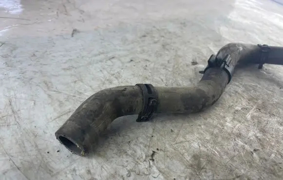 Audi A8 S8 D3 4E Engine coolant pipe/hose 4E0121449 4E0121449AF