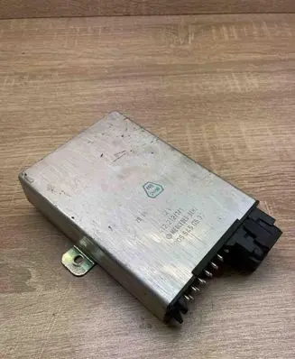 Mercedes-Benz E W124 Cruise control unit/module 0055450532