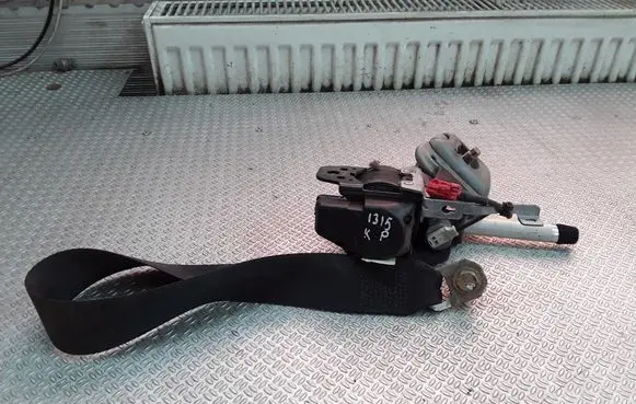 Mitsubishi Space Star Front seatbelt