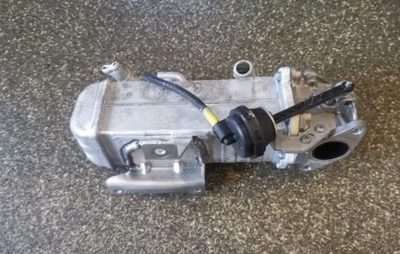 Hyundai Santa Fe EGR valve cooler 284162F900