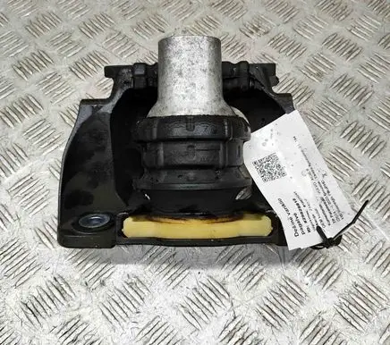 Volvo XC90 Engine mount bracket 326F22 32137496