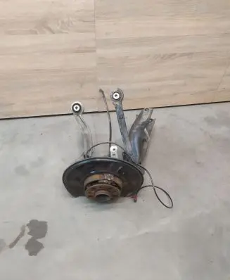 Mercedes-Benz E A207 Rear wheel hub