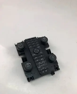 Volvo S40 Climate control unit 8697155