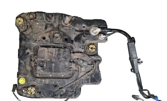 Peugeot 2008 II AdBlue liquid reservoir P1012340