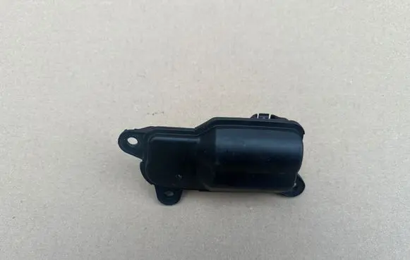BMW 1 E81 E87 Intake manifold valve actuator/motor 70308150