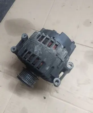 Audi A5 8T 8F Generator/alternator 06E903016S