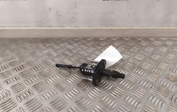 Chevrolet Orlando Clutch master cylinder 55561915