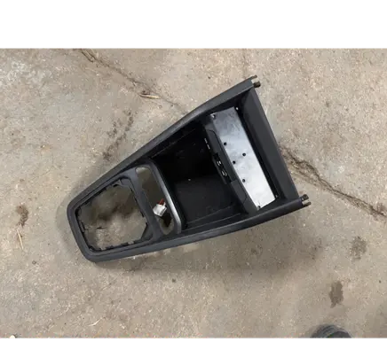 KIA Rio Center console 84635H8900