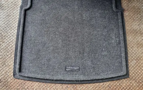 Trunk/boot mat liner