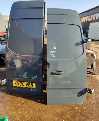 Mercedes-Benz Sprinter W907 W910 Rear door 