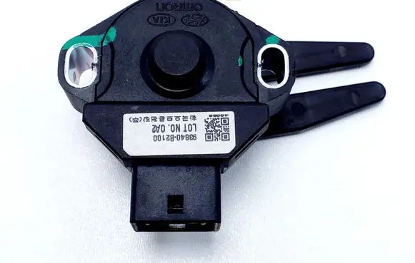 Clutch pedal sensor