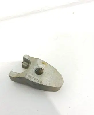 Seat Leon (1P) Fuel Injector clamp holder 059216J